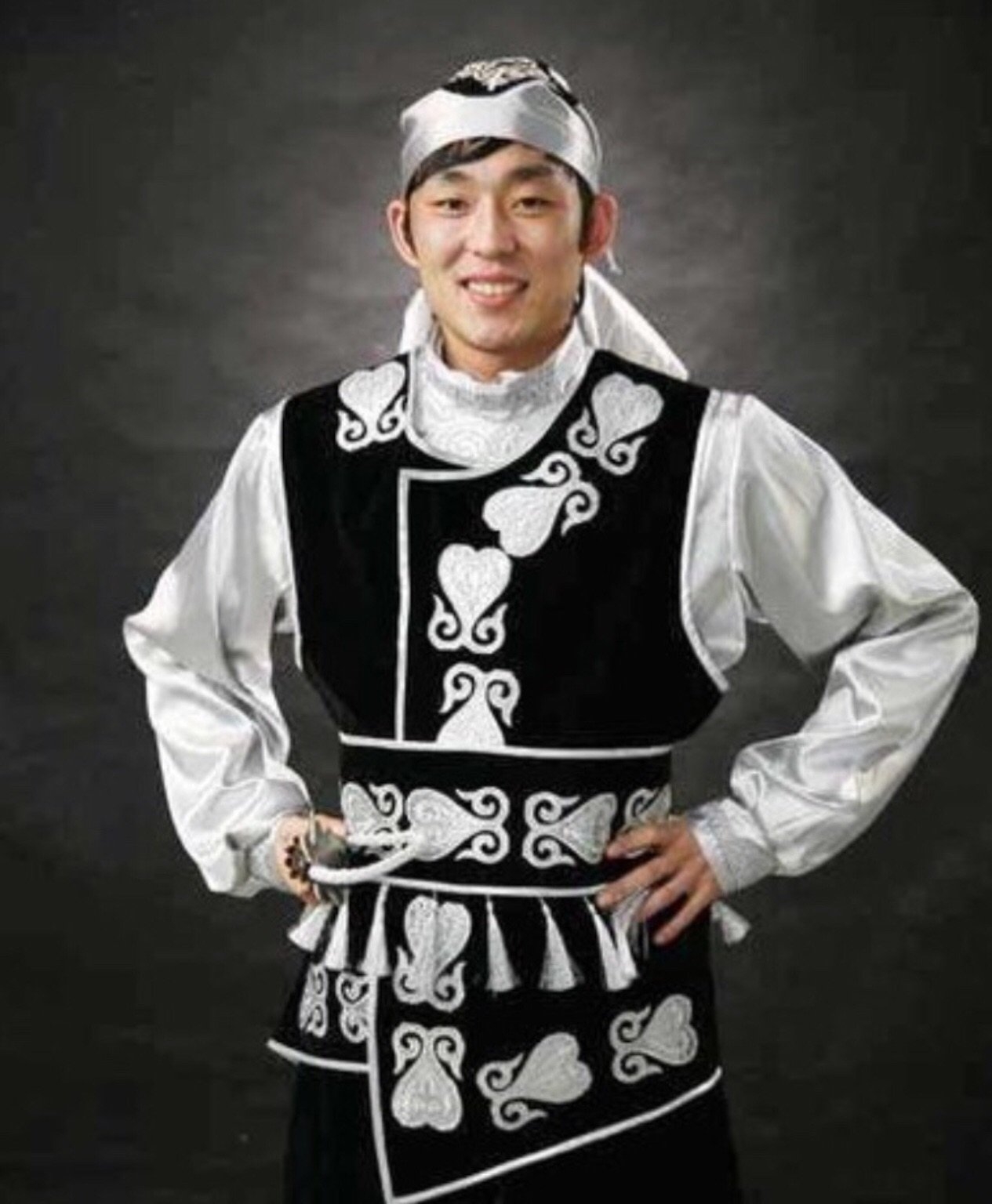 Национальный костюм киргизов мужской