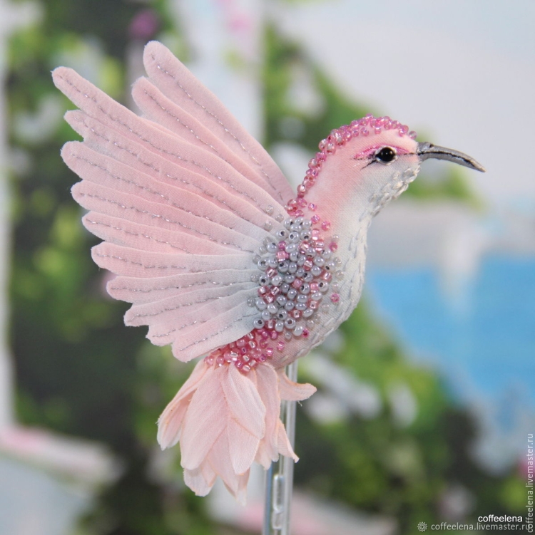Птицы розового цвета