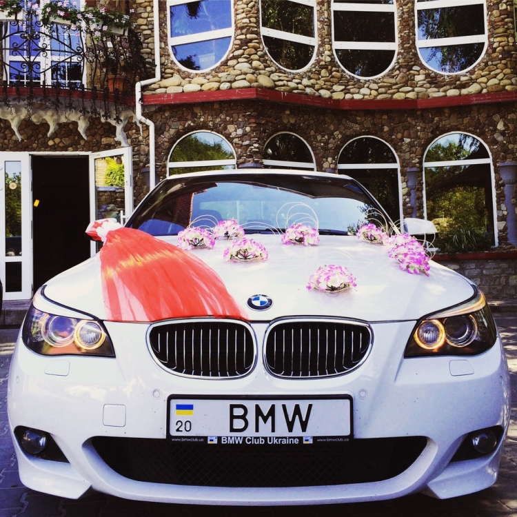 BMW кортеж е60
