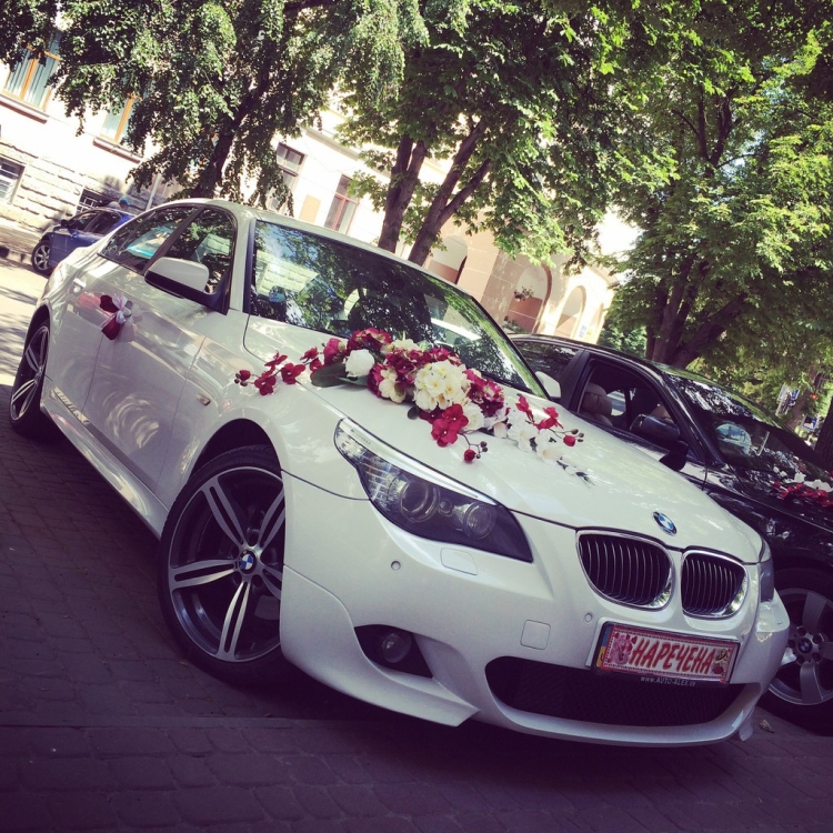 BMW кортеж е60