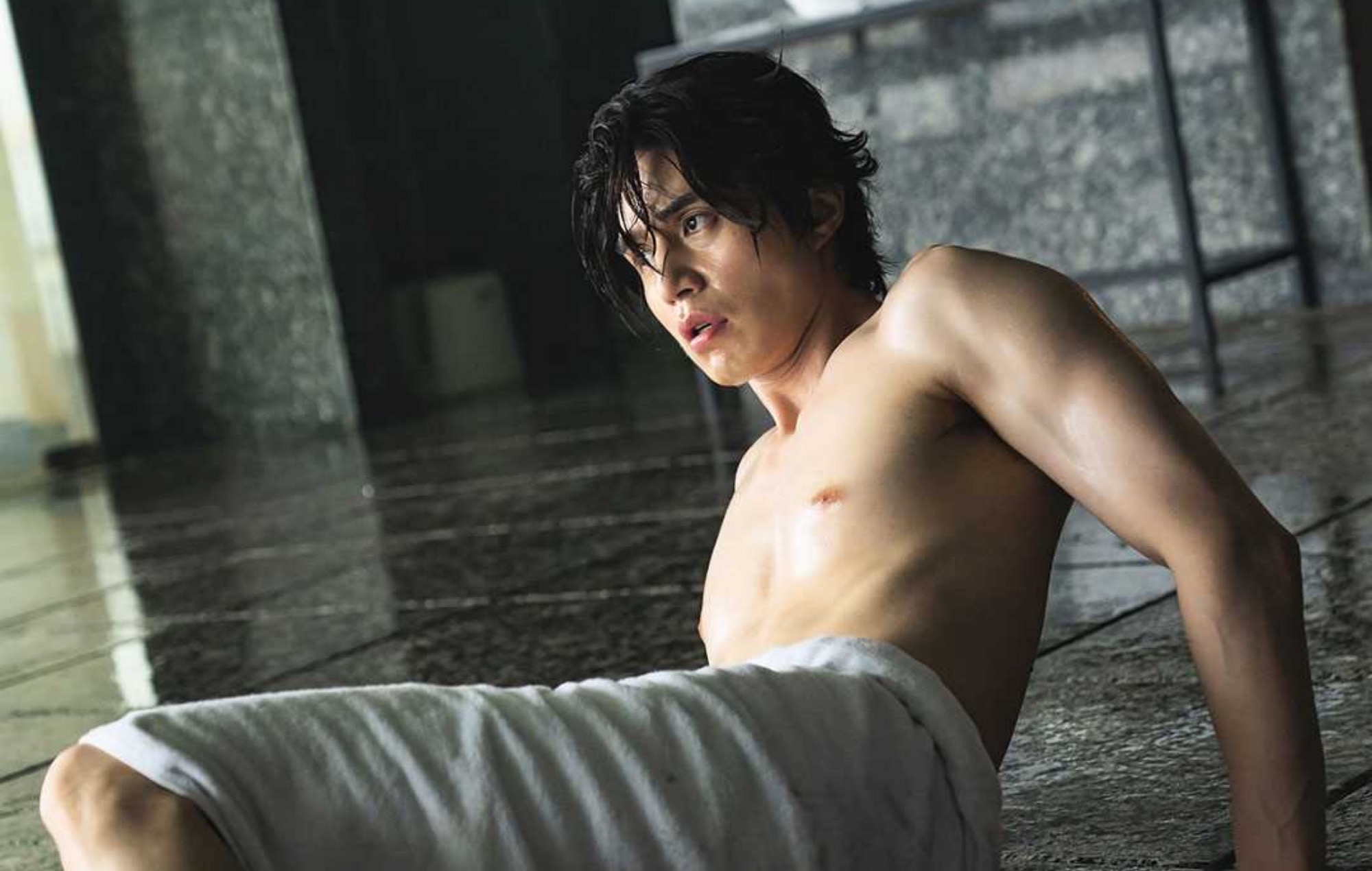 Безумец ли. Lee dong Wook. Ли Дон УК 2022. Ли Дон УК плохой сумасшедший. Lee dong Wook 2005.