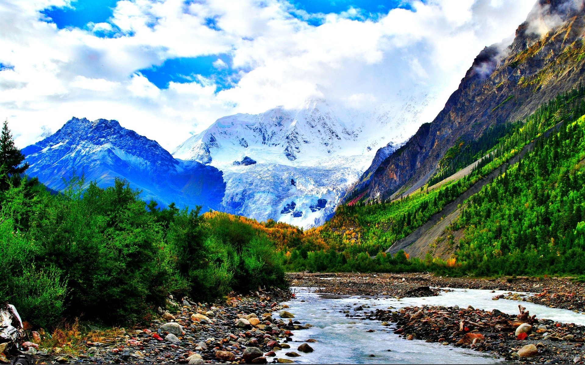 Поступи горный. Киргизия горы Долина Арашан. Актру горный Алтай. Долина реки Архыз. Горный ручей Кавказ.