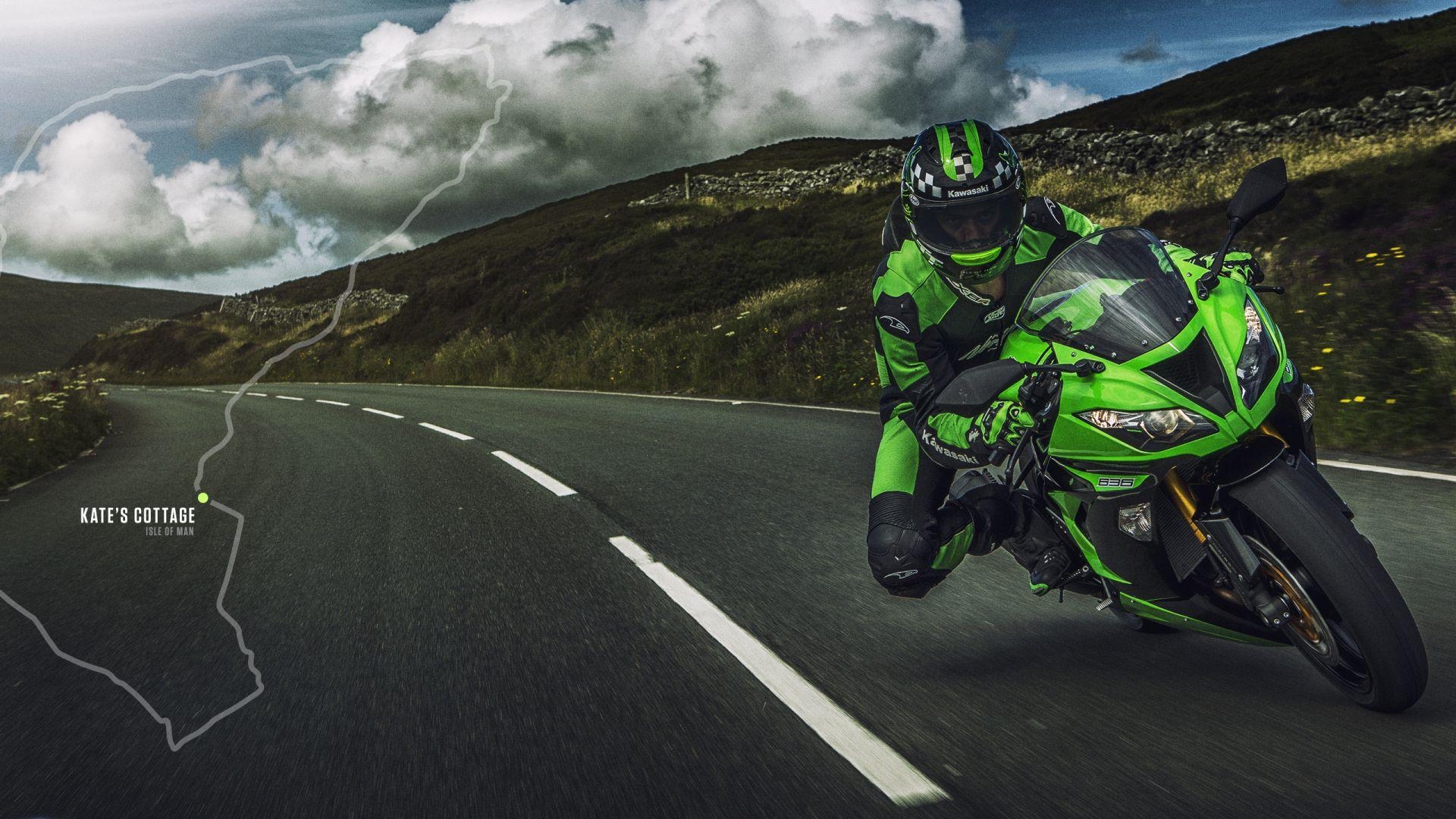 Kawasaki Ninja ночью