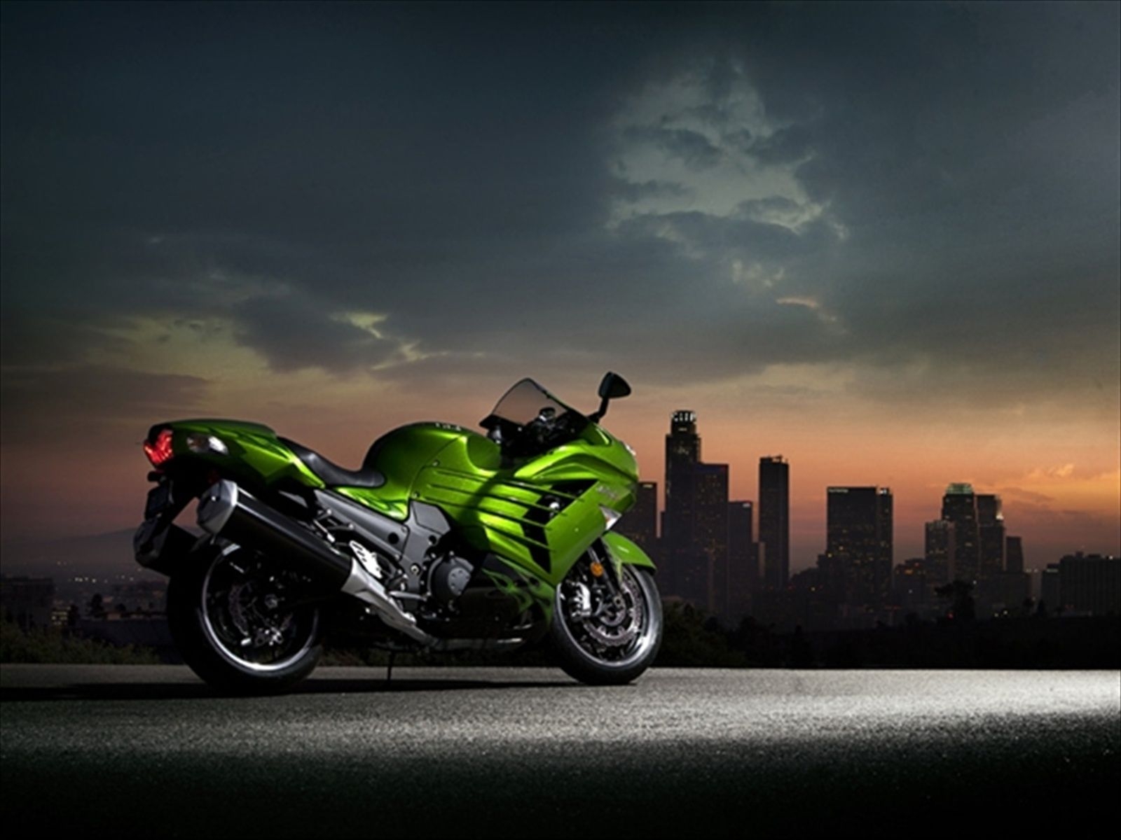 Kawasaki Ninja zx14r Wallpaper