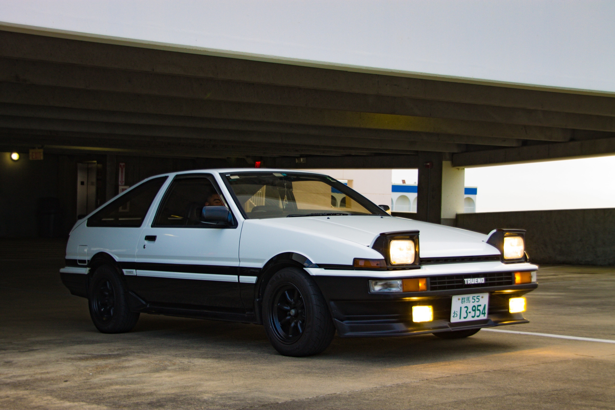 Фото toyota ae86 trueno