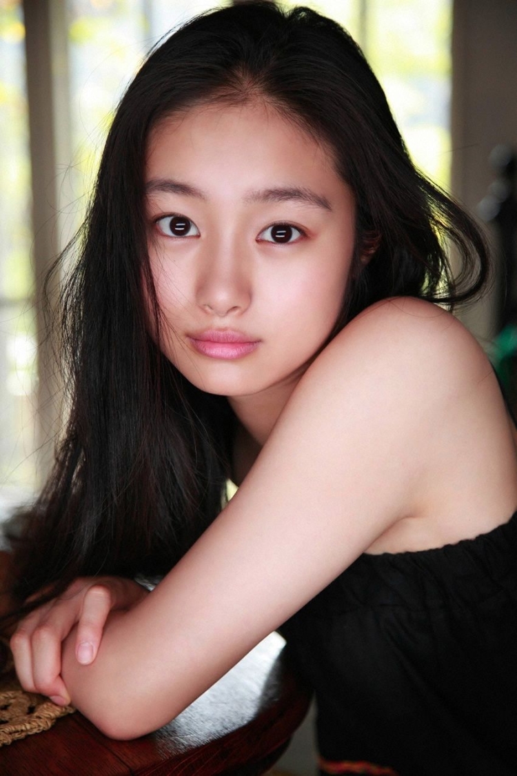 Сиори Куцуна Shioli Kutsuna
