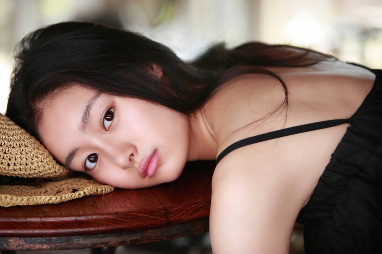 Shioli Kutsuna актриса