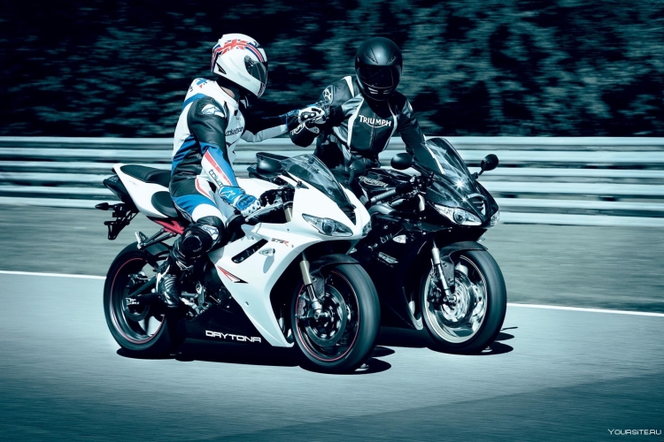 Байкер на BMW 1000rr