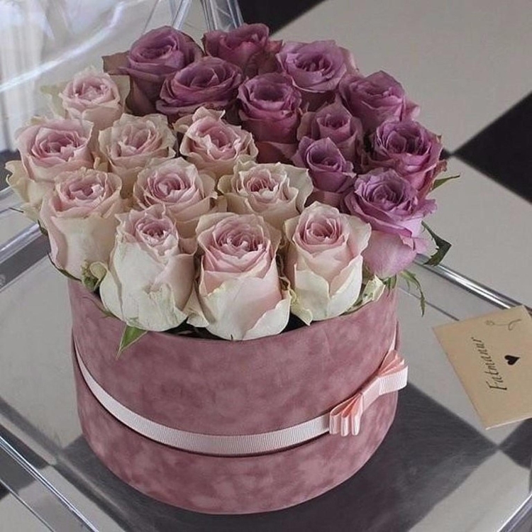 Шикарные цветы в коробках