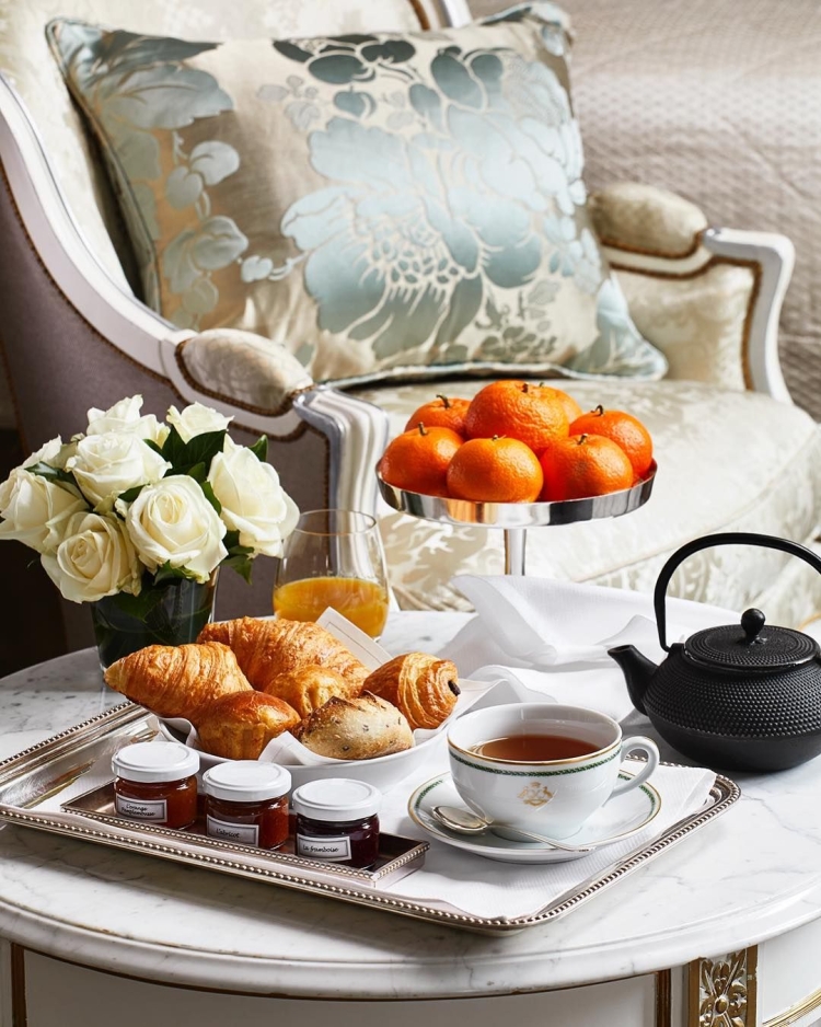 Бонжур доброе утро good morning
