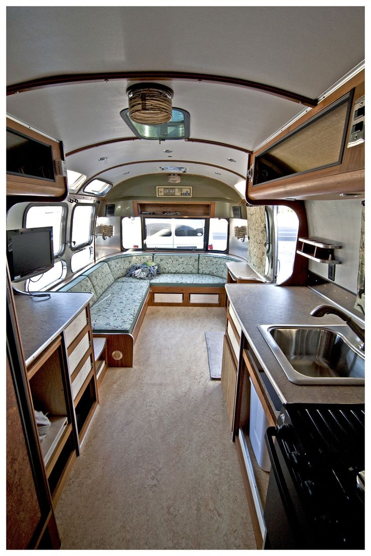 Airstream внутри