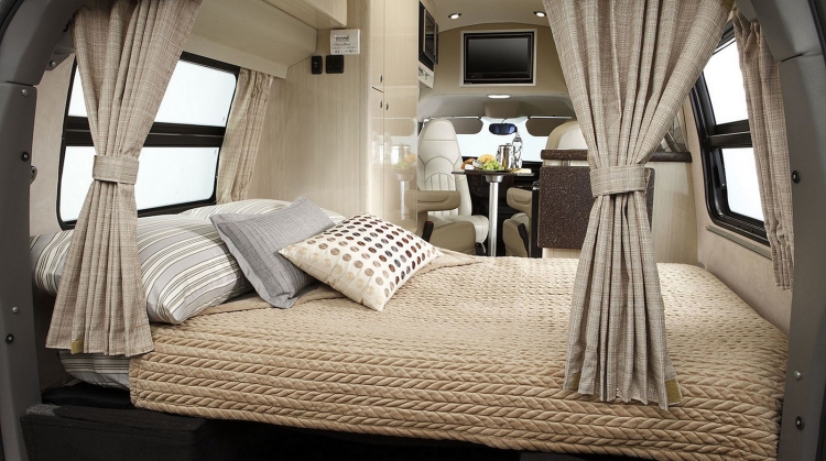 Автодом Airstream изнутри