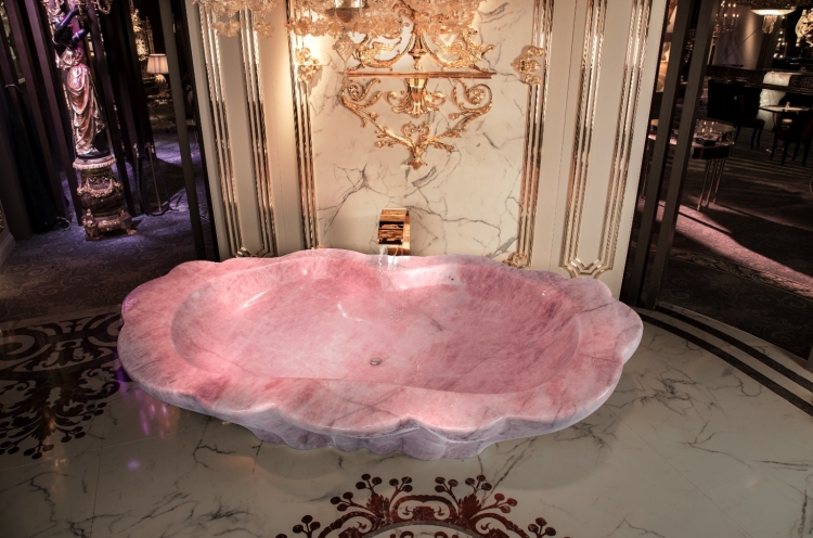 Кварцит Charme Rosa.