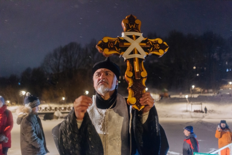 Рождественские гуляния Церковь