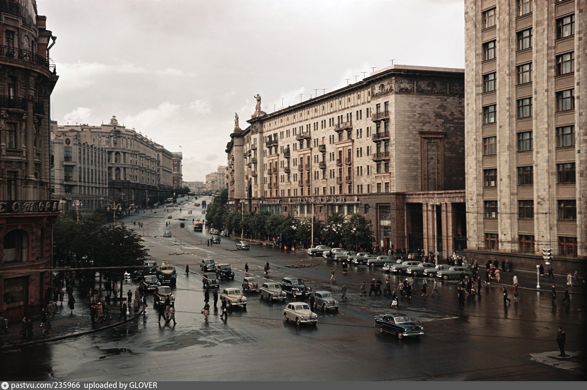 Улицы ссср. Тверская улица 1950-е. Москва СССР улица Горького 1950-е. Улица Горького (Тверская) Москвы 50е.