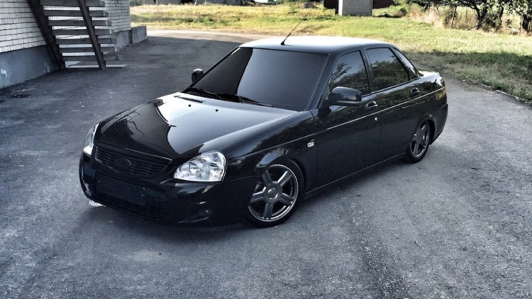 Приора 2 черная