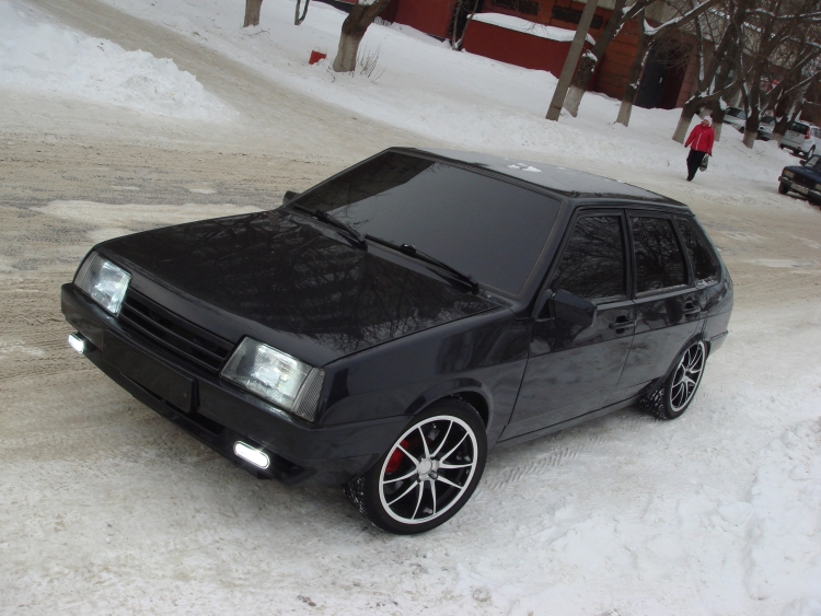 ВАЗ 2109 черная тонированная