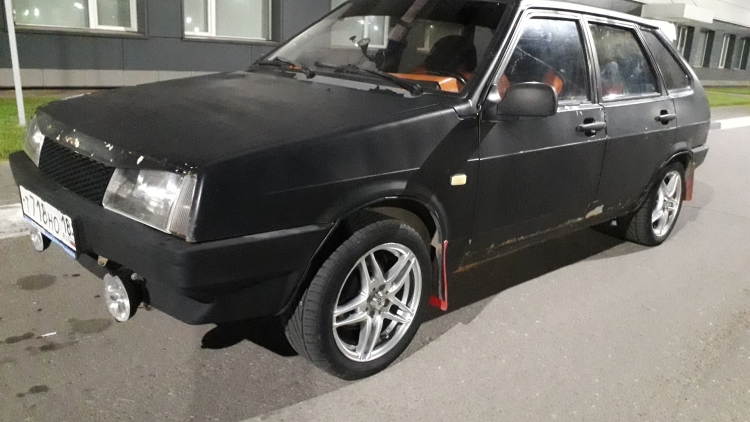 Лада 2109 чёрная девятка
