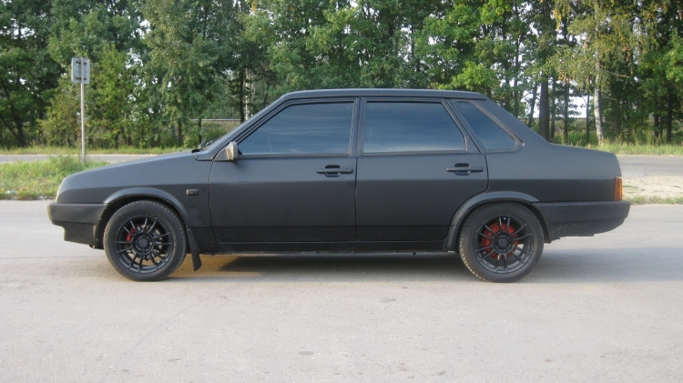 ВАЗ 21099 черная матовая тонированная