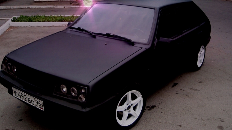 ВАЗ 2109 черная матовая тонированная