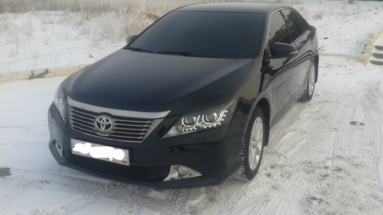 Тойота Камри 50 черная