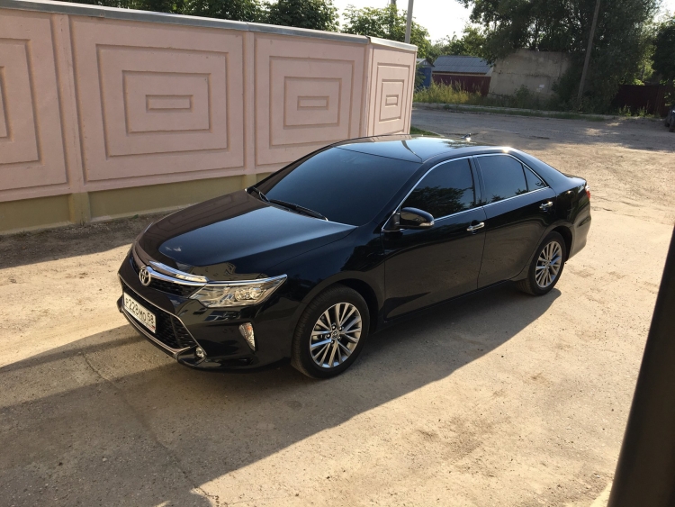 Toyota Camry v55 черная