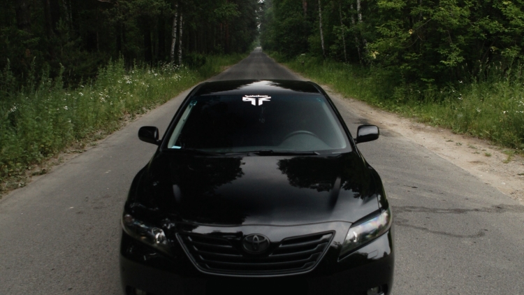 Камри 40 3.5 черная тонированная