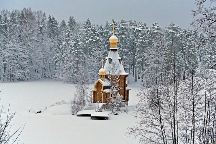 Картинка церковь зимой