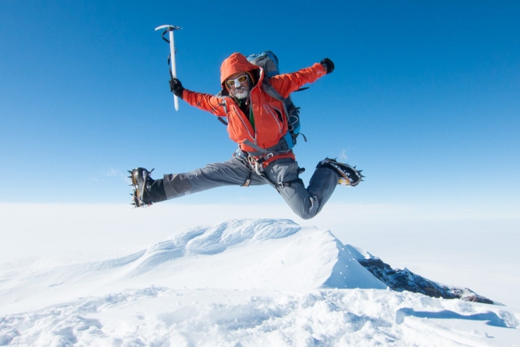 С днем рождения альпинисту