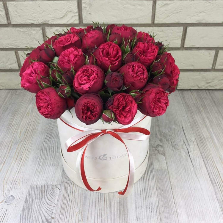 Букет пионовидных роз