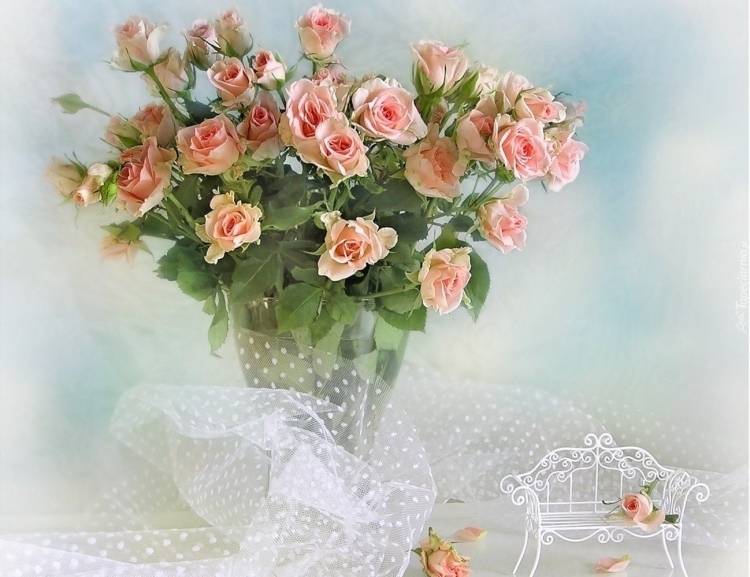 С днём рождения нежные открытки