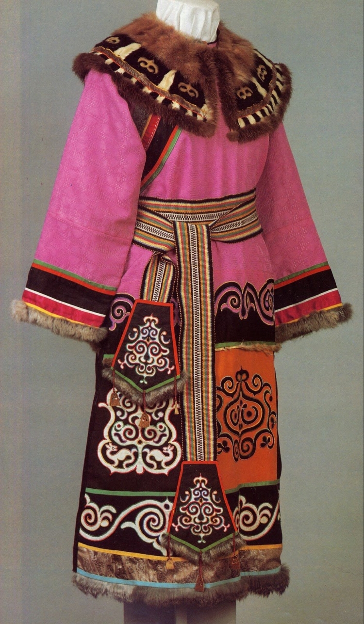 Ульчи национальный костюм