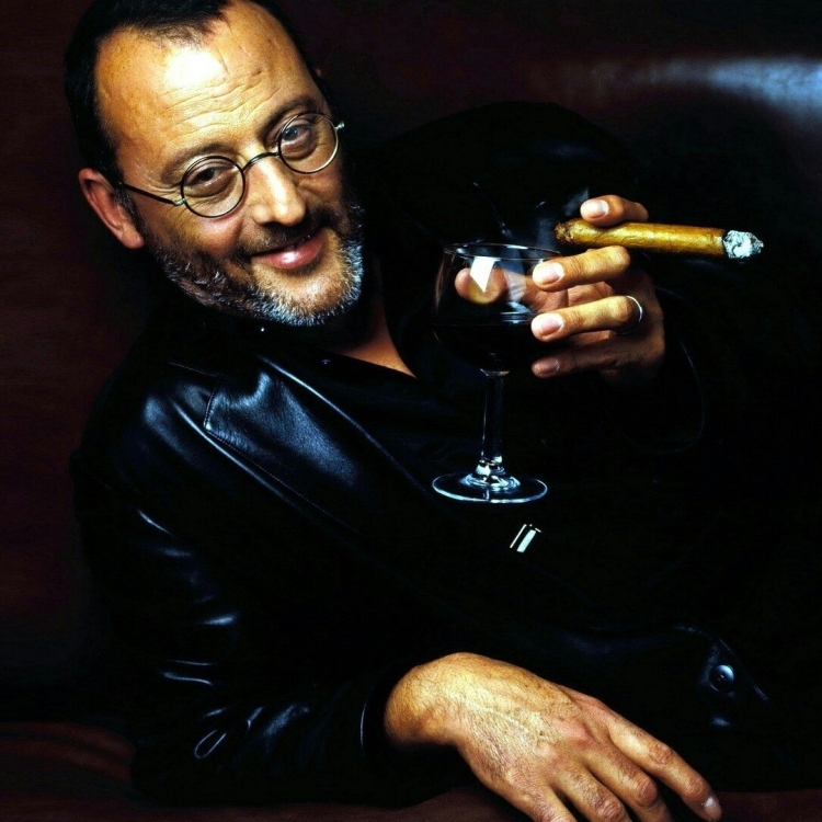 Жан Рено монах