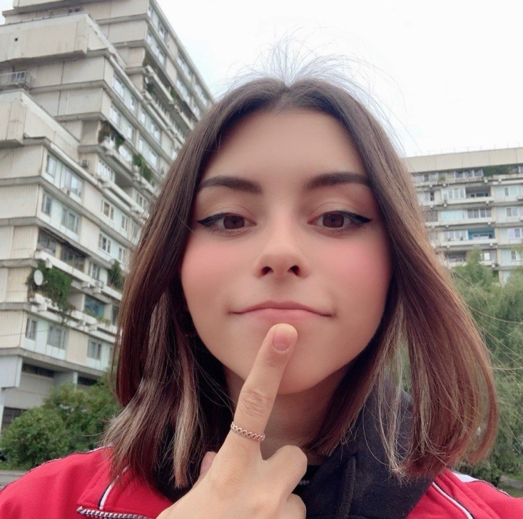 Дарья Шиханова певица