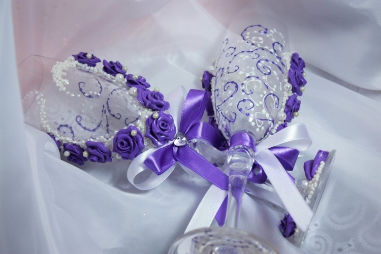 Украшение для невесты в лавандовом цвете
