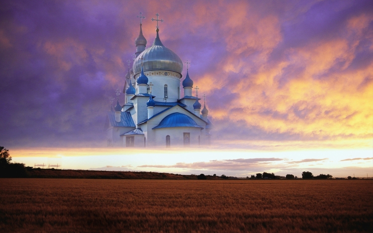 Небо над храмом