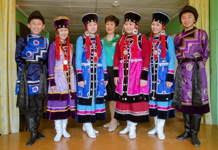 Бурятский народный костюм