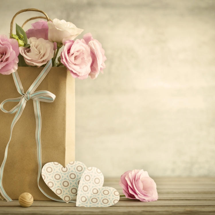 Поздравления с днём рождения девушке стильные