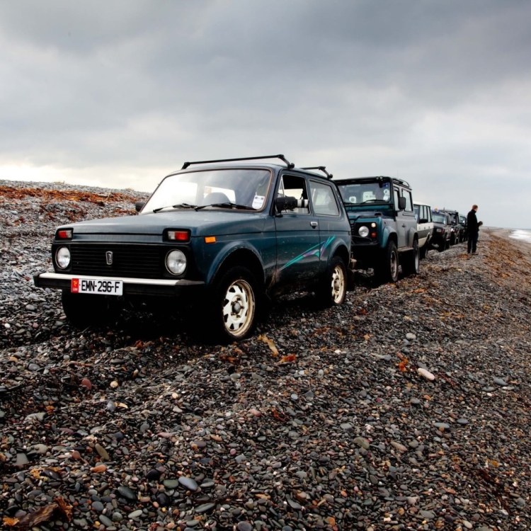 ВАЗ 2121 off Road вертикальная.