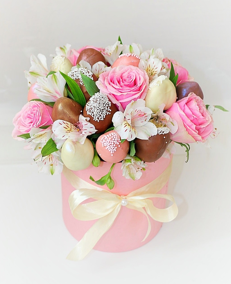 Сладкий букет в коробке