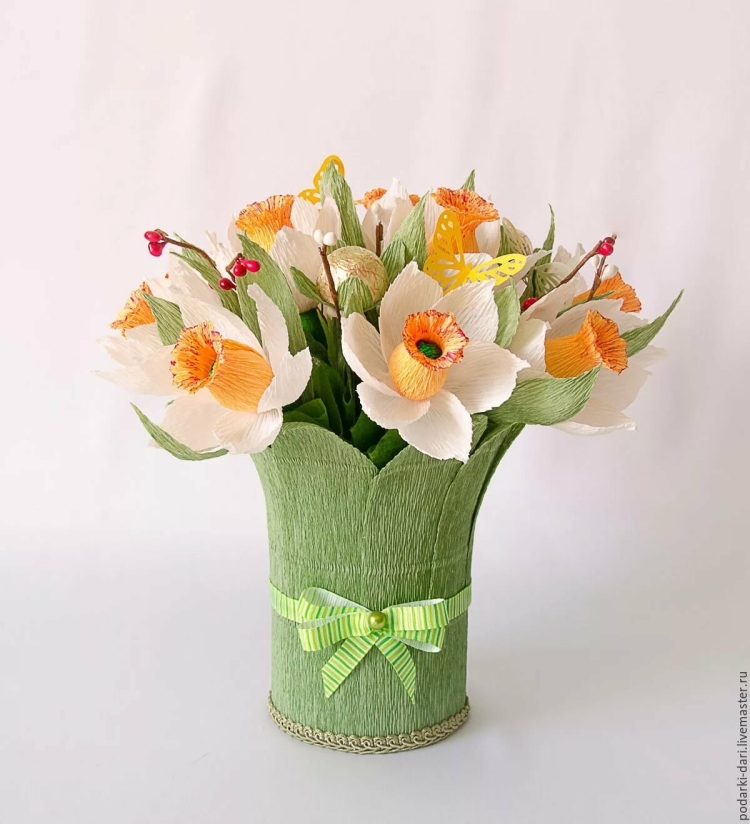 Композиции из гофрированной бумаги