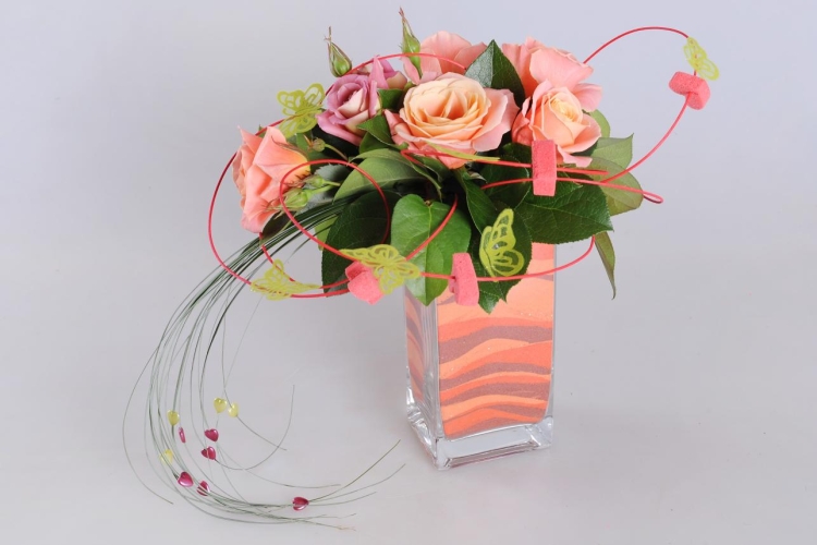 Букеты из конфет в вазах