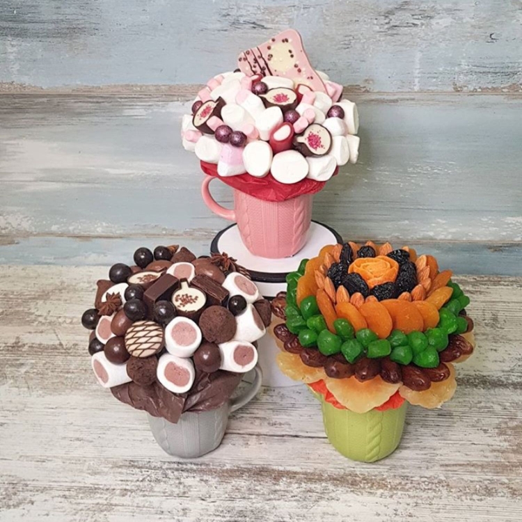 Сладкие букеты в чашке из зефира