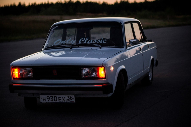 ВАЗ-2105 Жигули опер