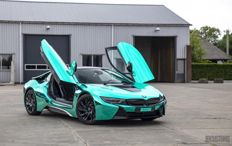 BMW i8 бирюзовая